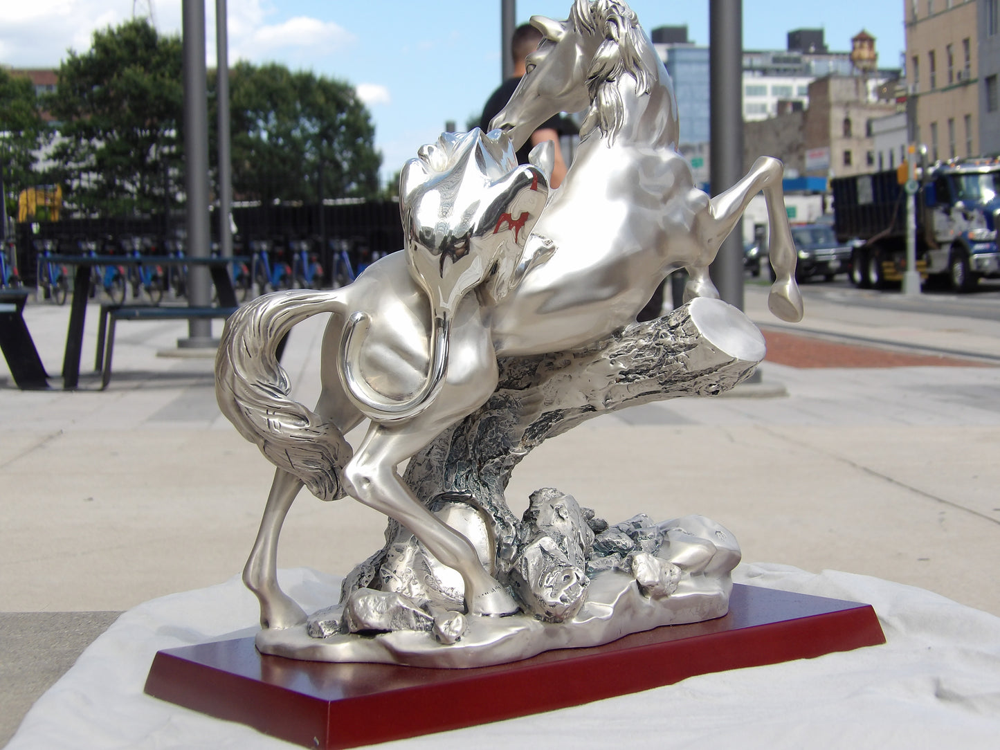 Horses Sculpture – Silver-Coated Resin on Mahogany Base: A Majestic Tribute to Grace and Strength