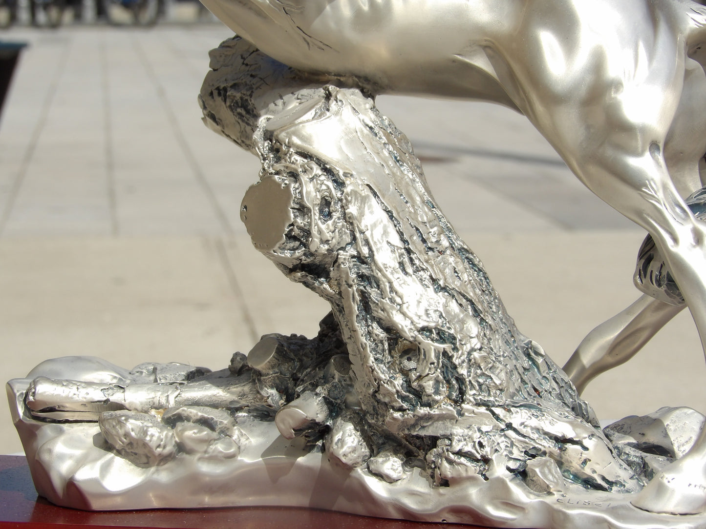 Horses Sculpture – Silver-Coated Resin on Mahogany Base: A Majestic Tribute to Grace and Strength