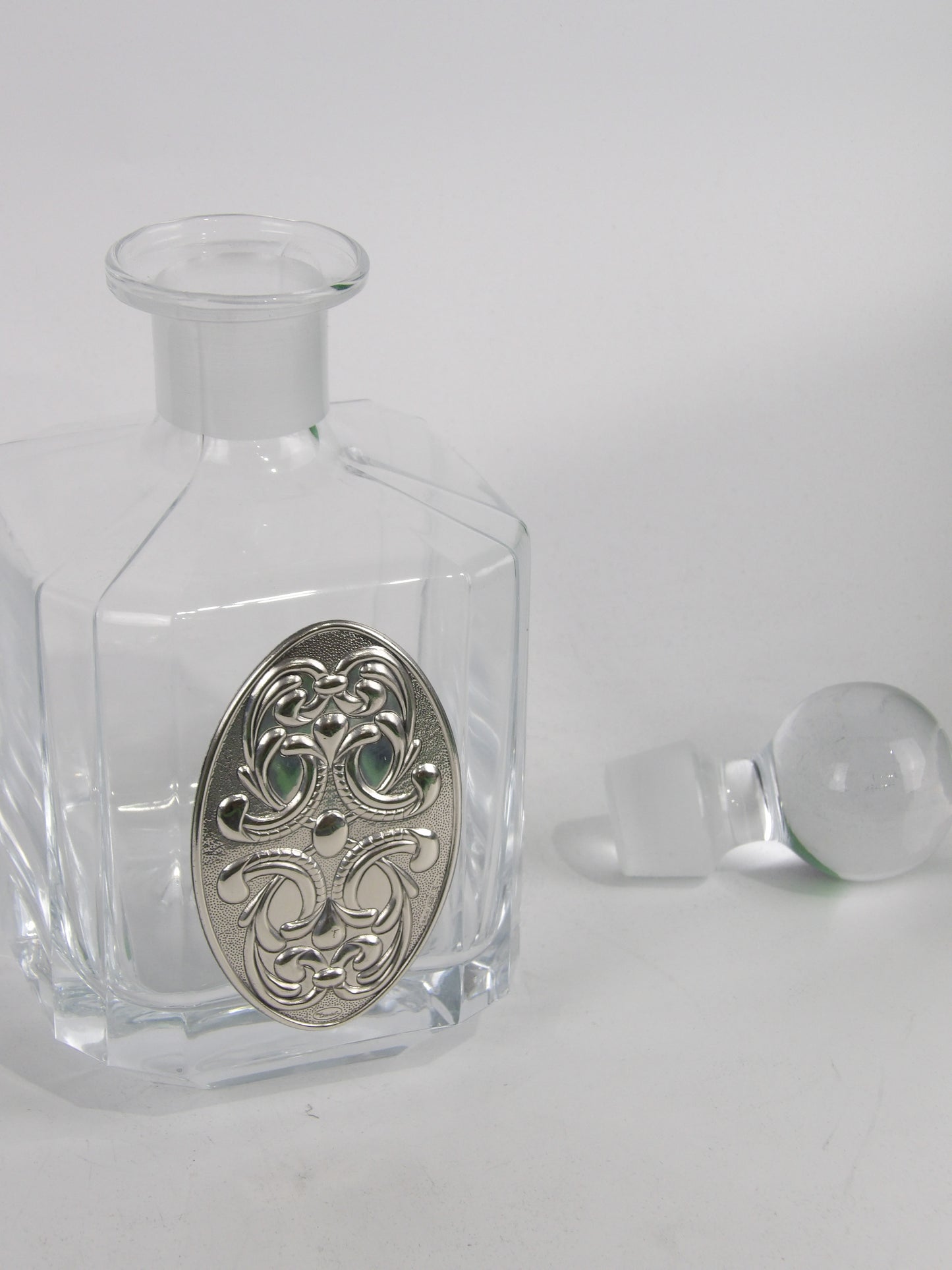 Clear Crystal Decanter with Silver Coated Bilaminate