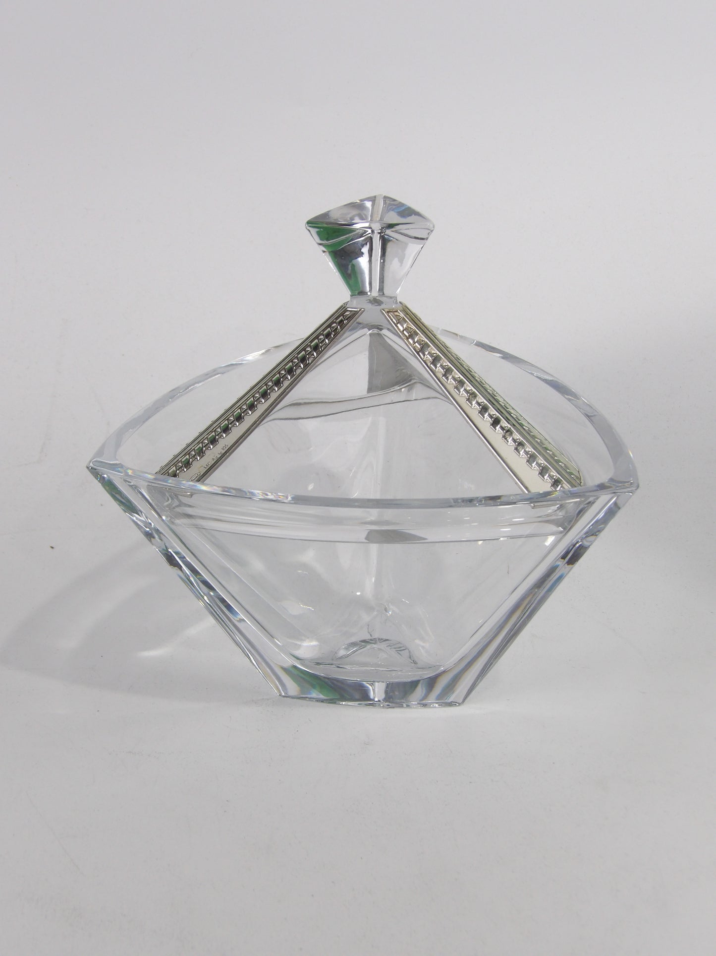 Clear Glass Centerpiece with Silver-Coated Bilaminate Cover