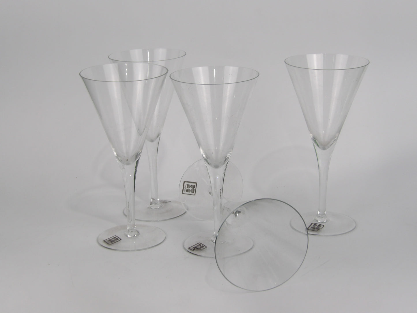 Champagne Drinking Glasses – Set of 5: Celebrate in Style