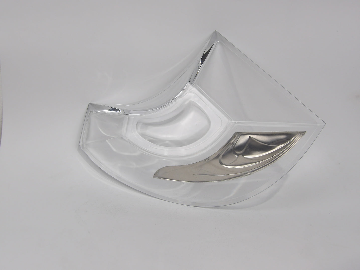 Crystal bowl with decoration in silver-coated bilaminate