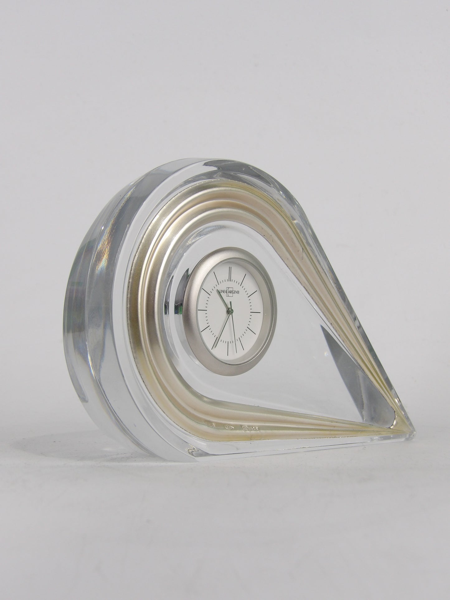 Reloj de mesa de cristal transparente con bilaminado revestido de plata