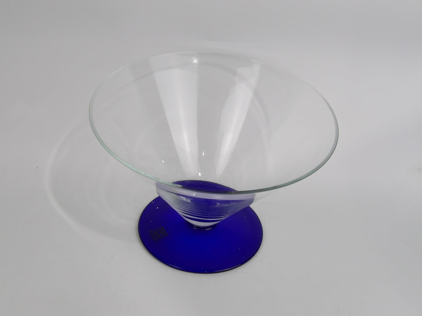 Martini Glass Bowl: A Sophisticated Twist on Classic Cocktail Presentation