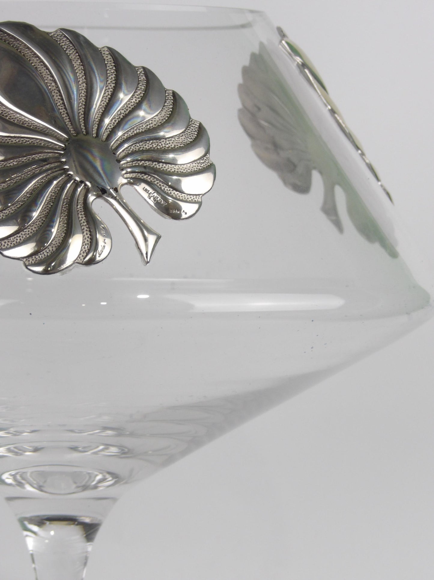 Crystal Candel holder with silver coated bilaminate subject Leaves
