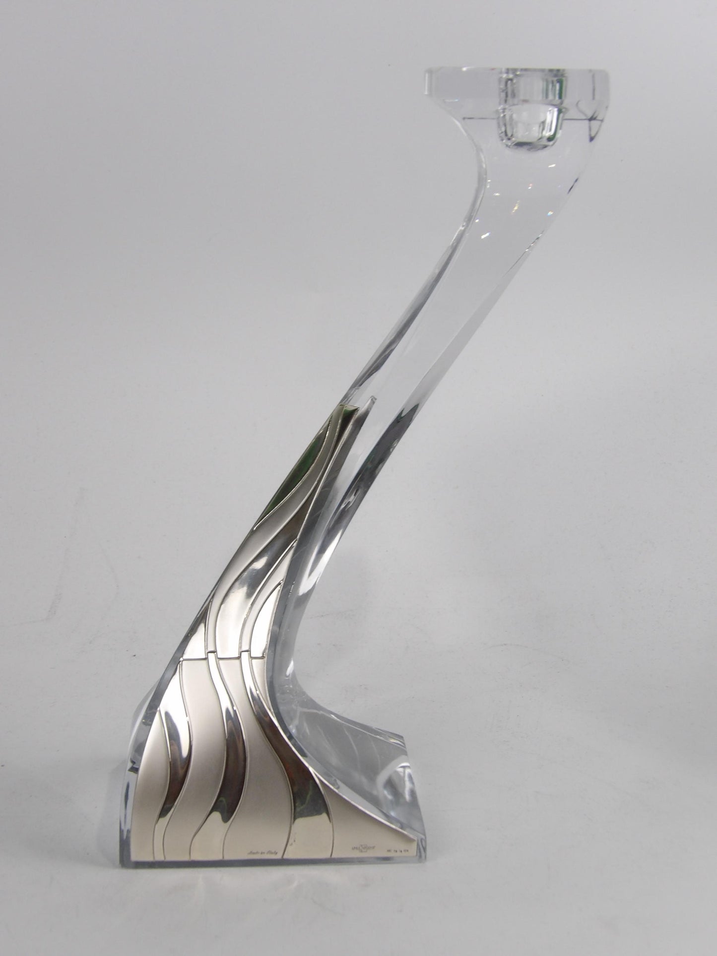 Crystal candle holder with glares decoration in silver-coated bilaminate