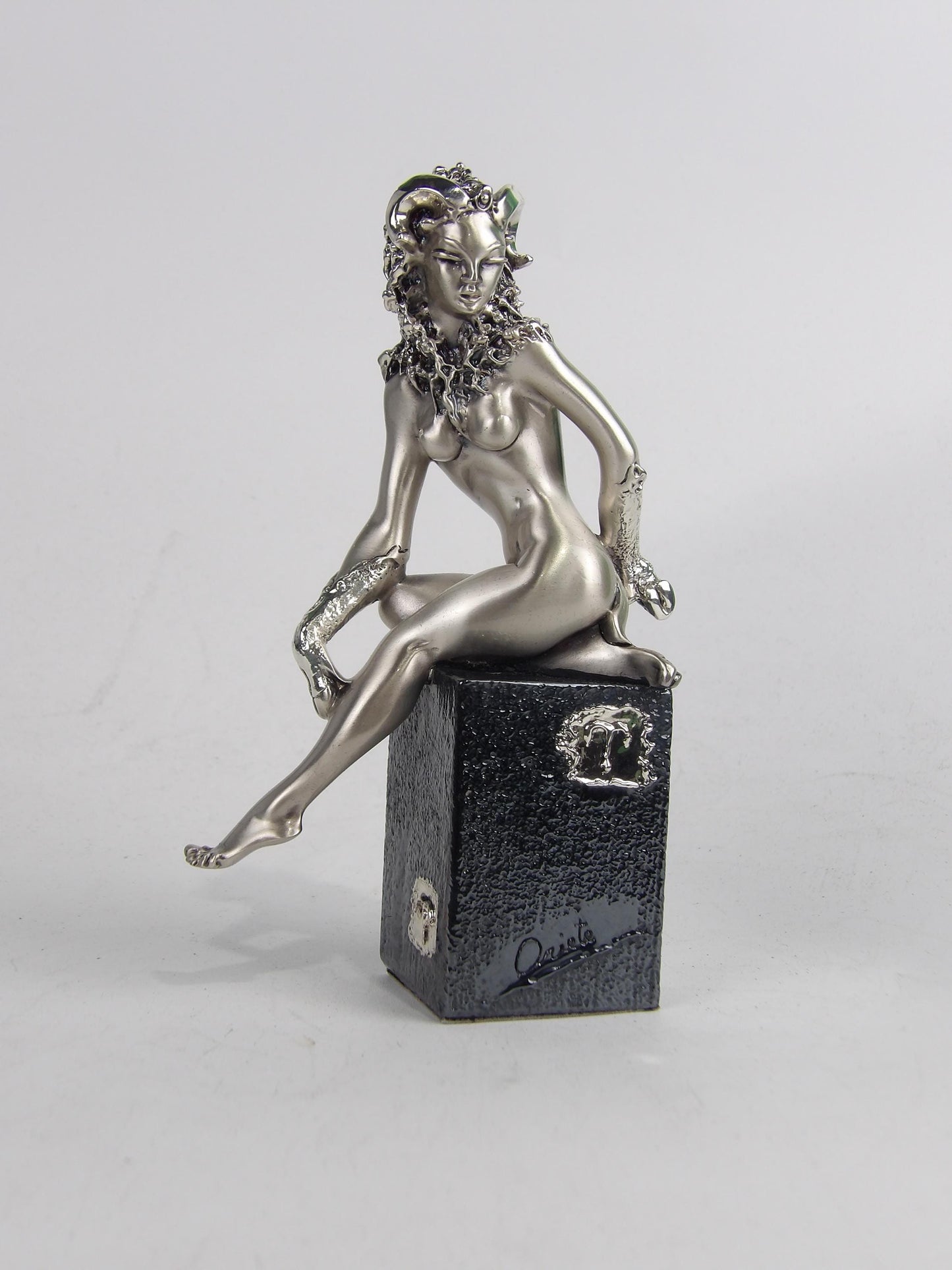 Silver-Coated Resin Zodiac Sign “Aries” with Black Finish