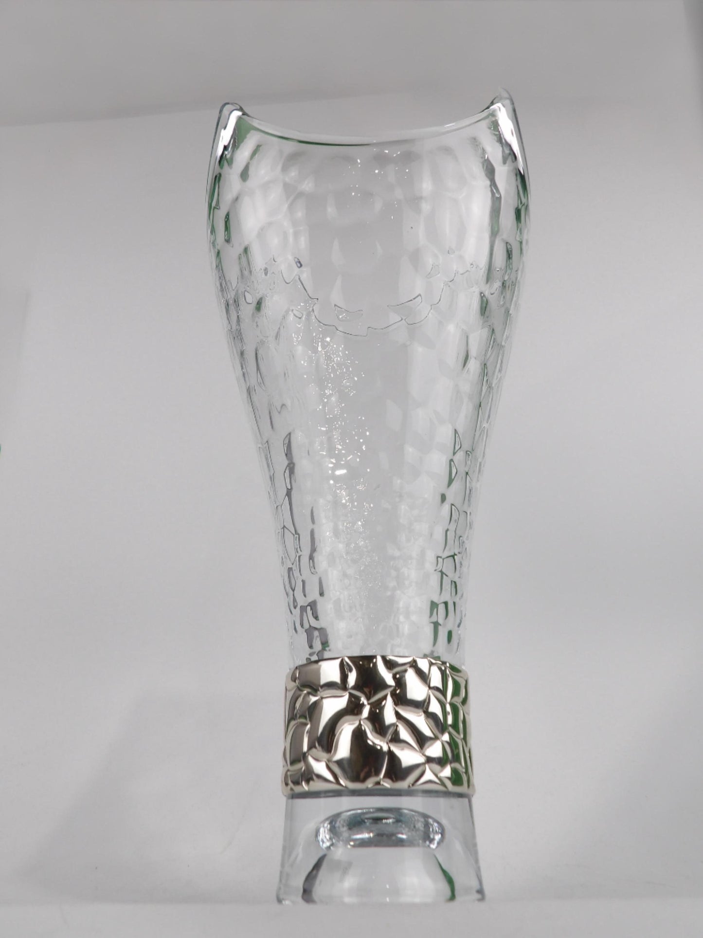 Handmade Crystal Vase with Trimming in Silver-Coated Bilaminate