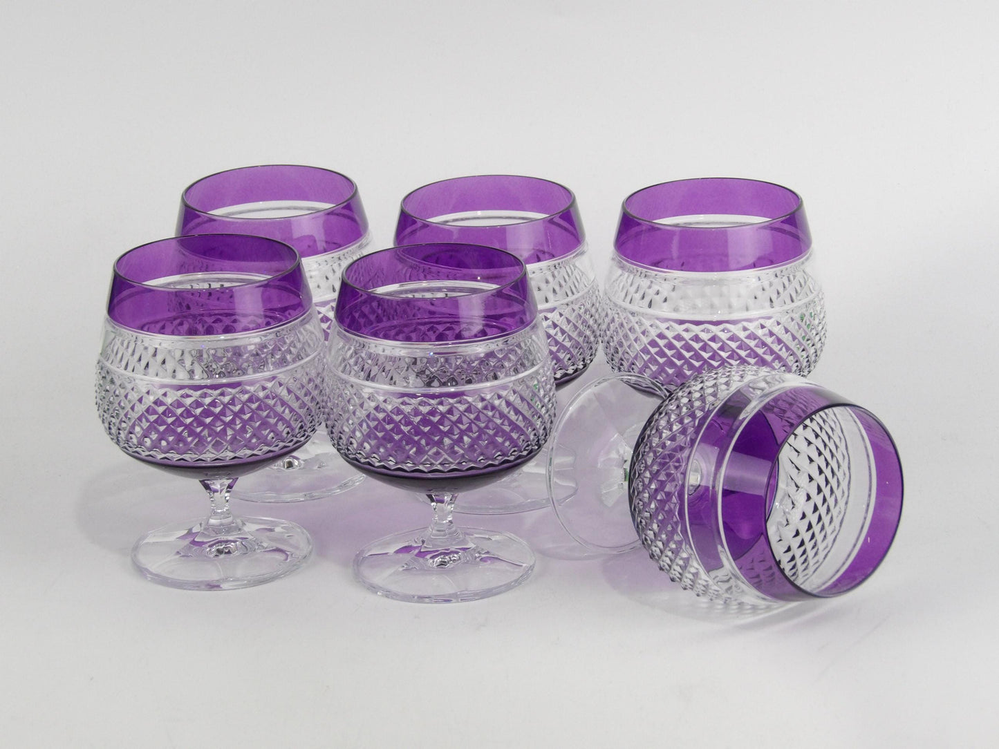 Handmade in Italy by an artisan at Linea Argenti – Crystallite Bohemia Glasses with Violet Color (Set of 6)