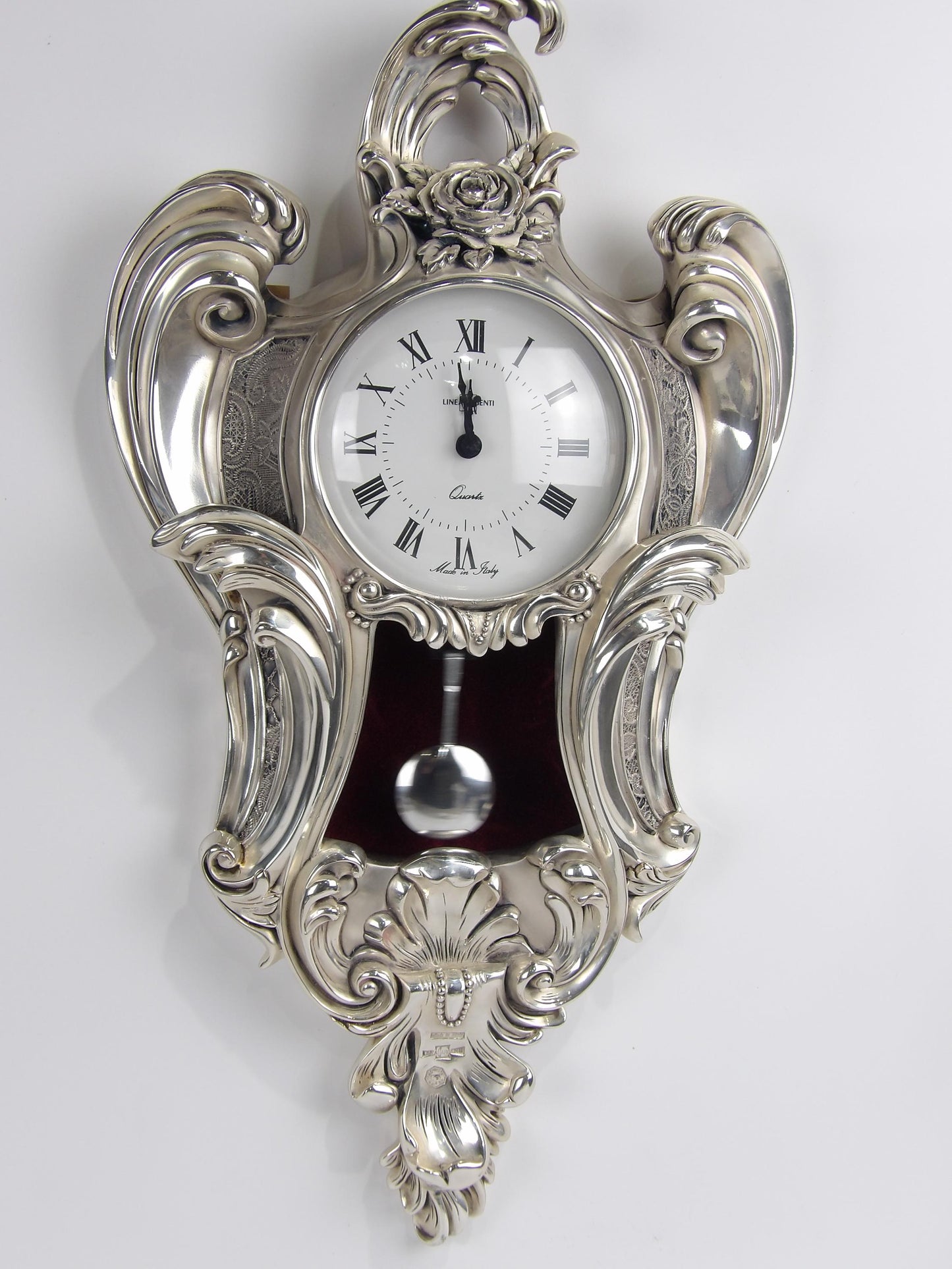 Wall Pendulum Clock in Silver Resin – Timeless Elegance