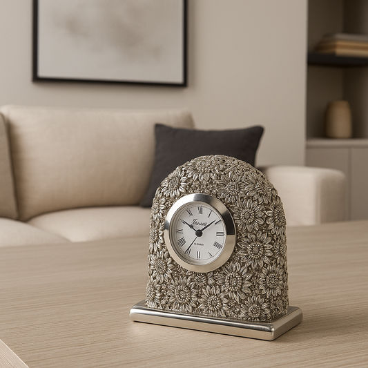 Reloj de mesa de resina plateada con diseño de girasol
