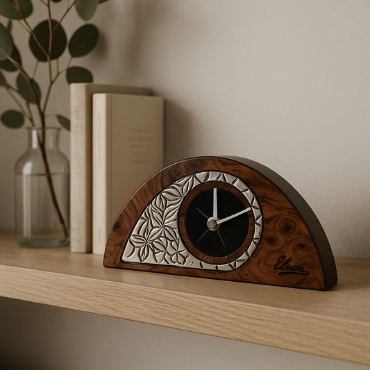 Reloj de mesa de caoba con bilaminado revestido de plata