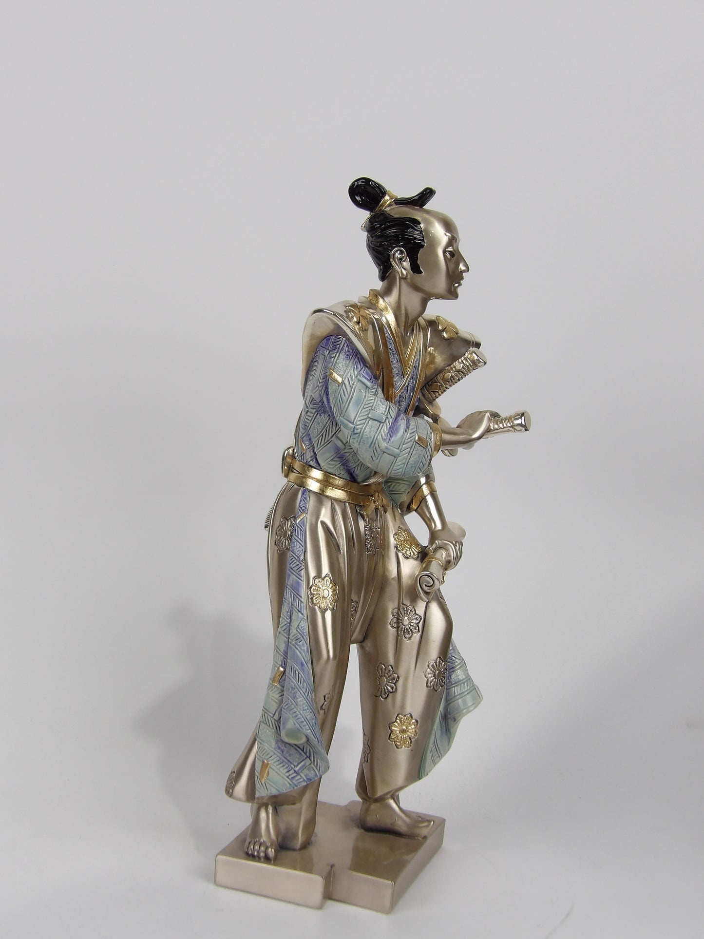 Colored Japanese Samurai Statue - Detailed and Vibrant Decor