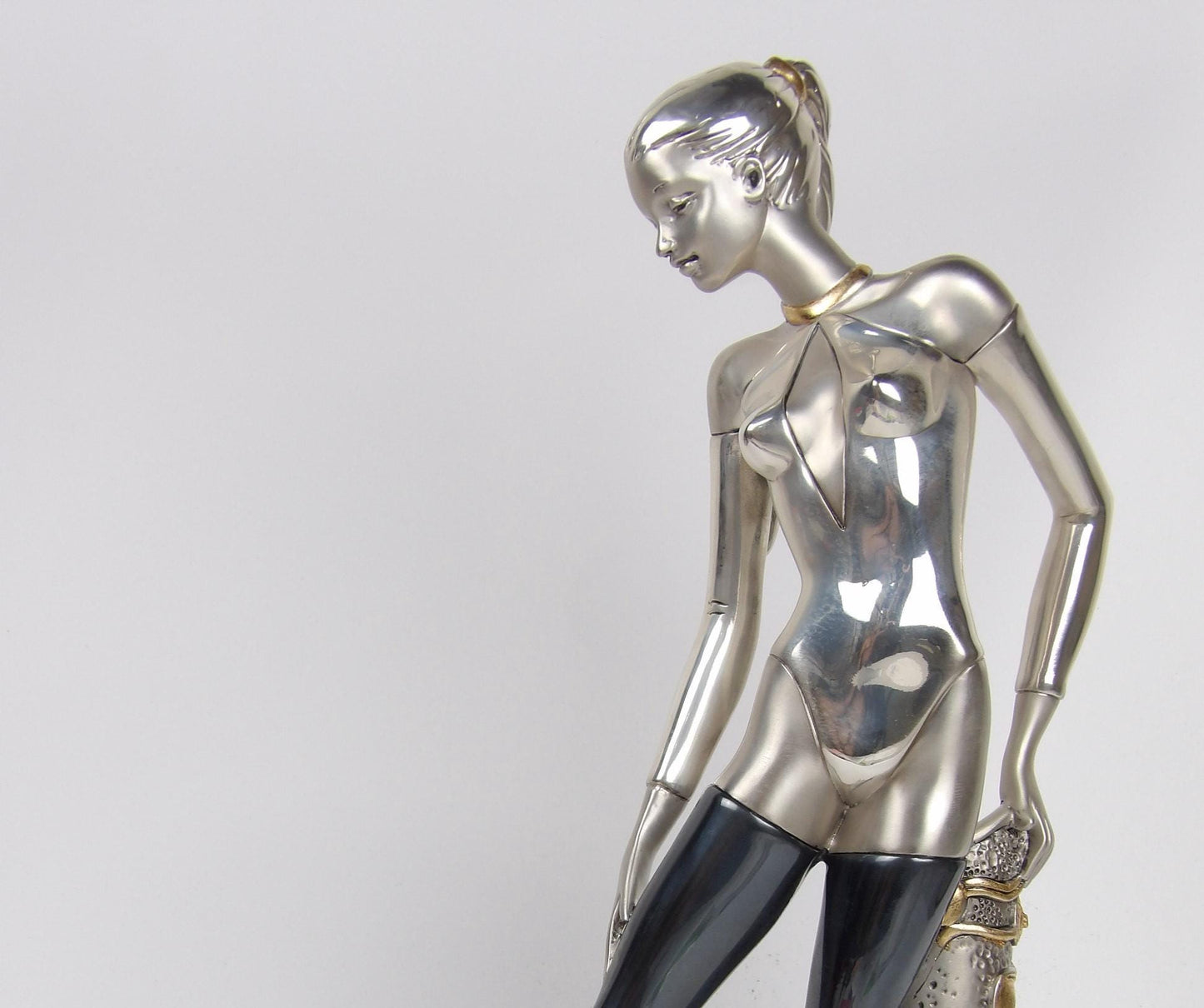 Elegant Ballet Statue - Graceful and Artistic Decor