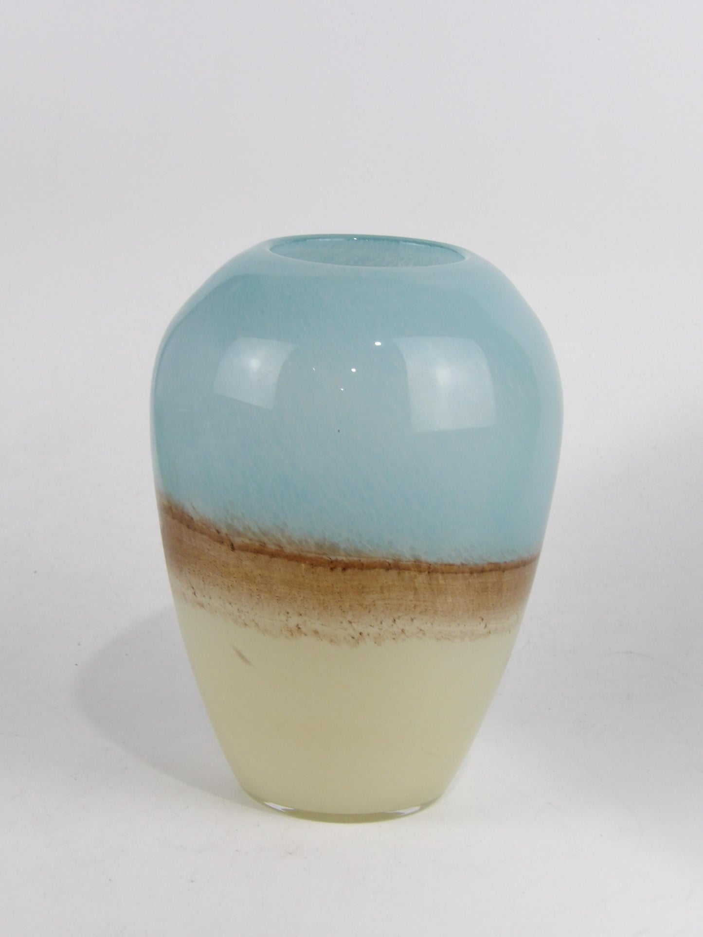 Crystal Colored Vase in Beach Style