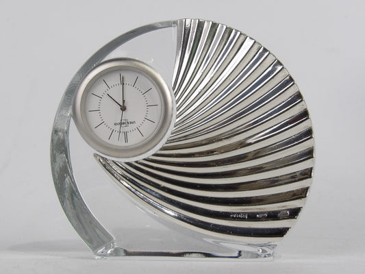 Reloj de mesa de cristal con bilaminado revestido de plata